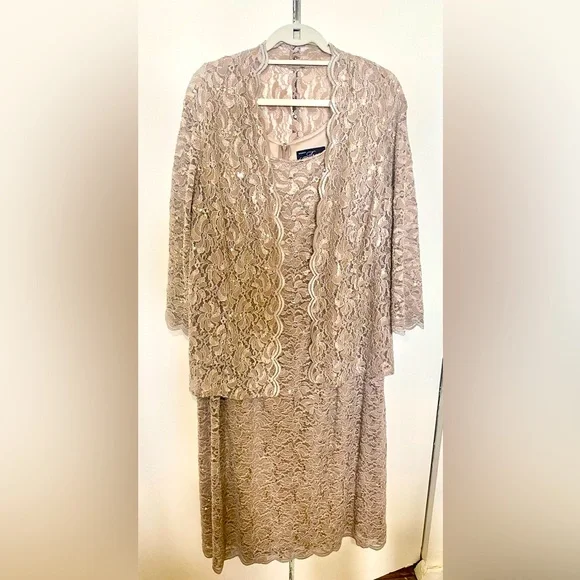 green emerald velvet dress Petite Long Empire Waist Bolero Jacket Dress with Side Ruched Skirt main image 1